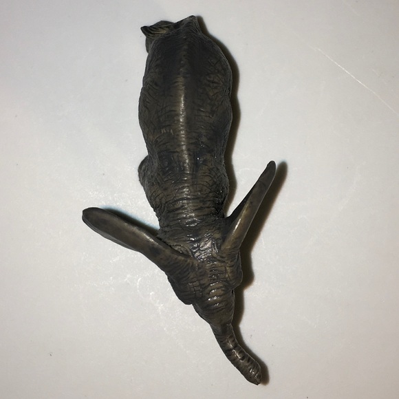 Retired Schleich Baby Elephant Figure - Picture 6 of 8